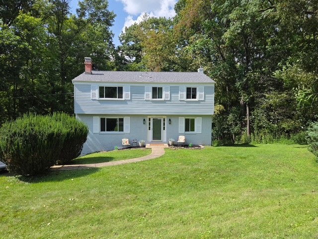 111 Greyfriar Dr — photo 1