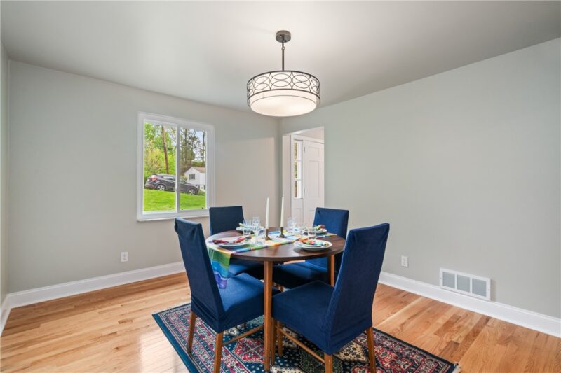 111 Greyfriar Dr — photo 8