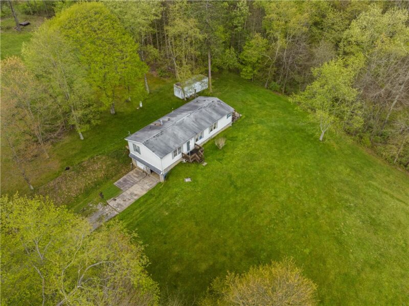 375 Brewer Rd — photo 4