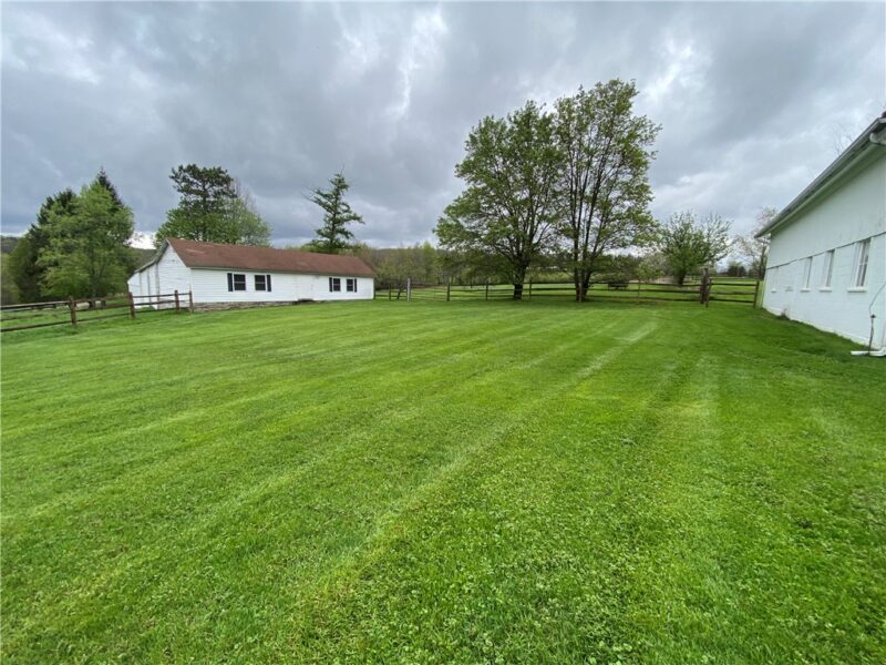 147 Warren Rd — photo 2