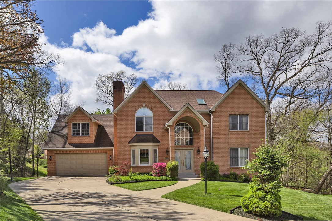 9007 Hampshire Ct — photo 1