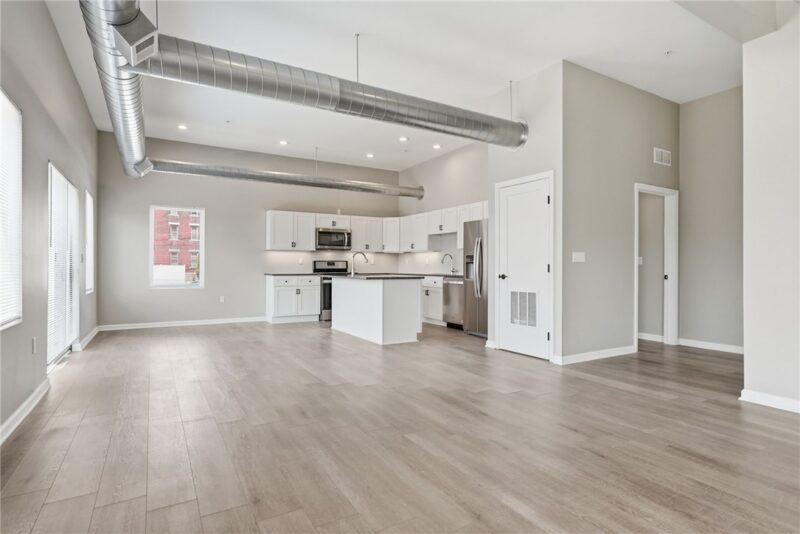 3809 Liberty Ave 201 — photo 3