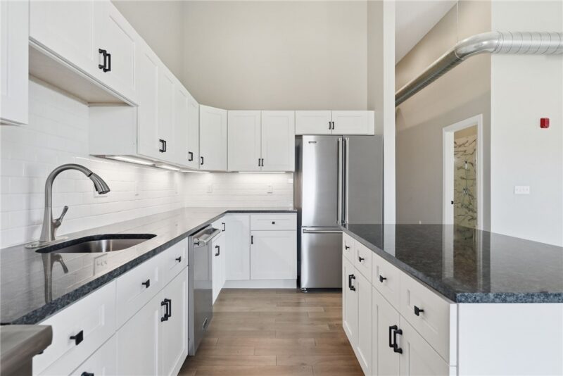 3809 Liberty Ave 401 — photo 3