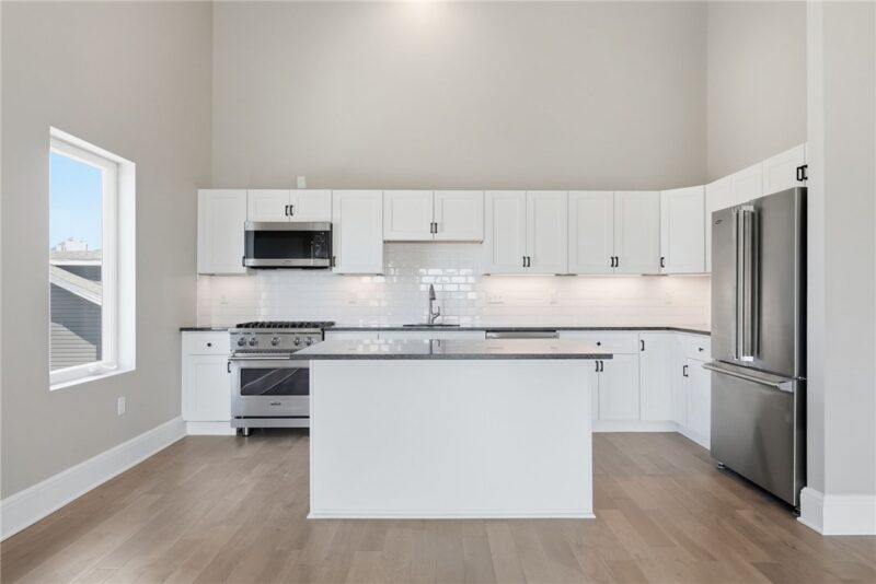 3809 Liberty Ave 401 — photo 5
