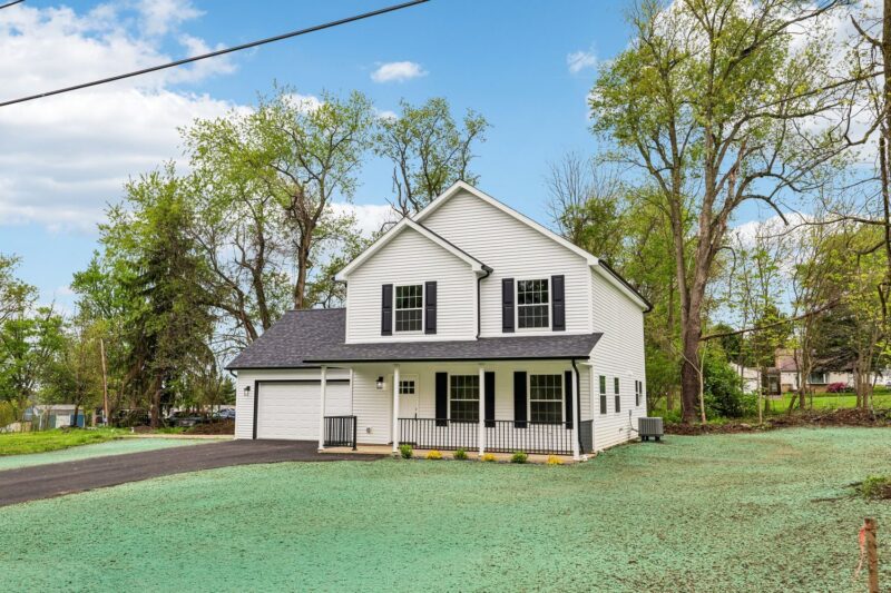 514 Falcon STREET — photo 2