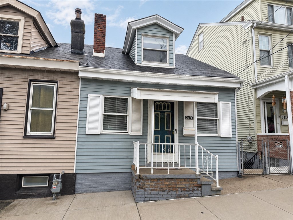 2420 Patterson St — photo 1