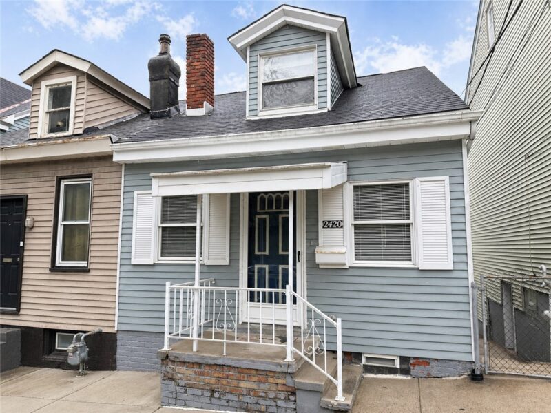 2420 Patterson St — photo 2