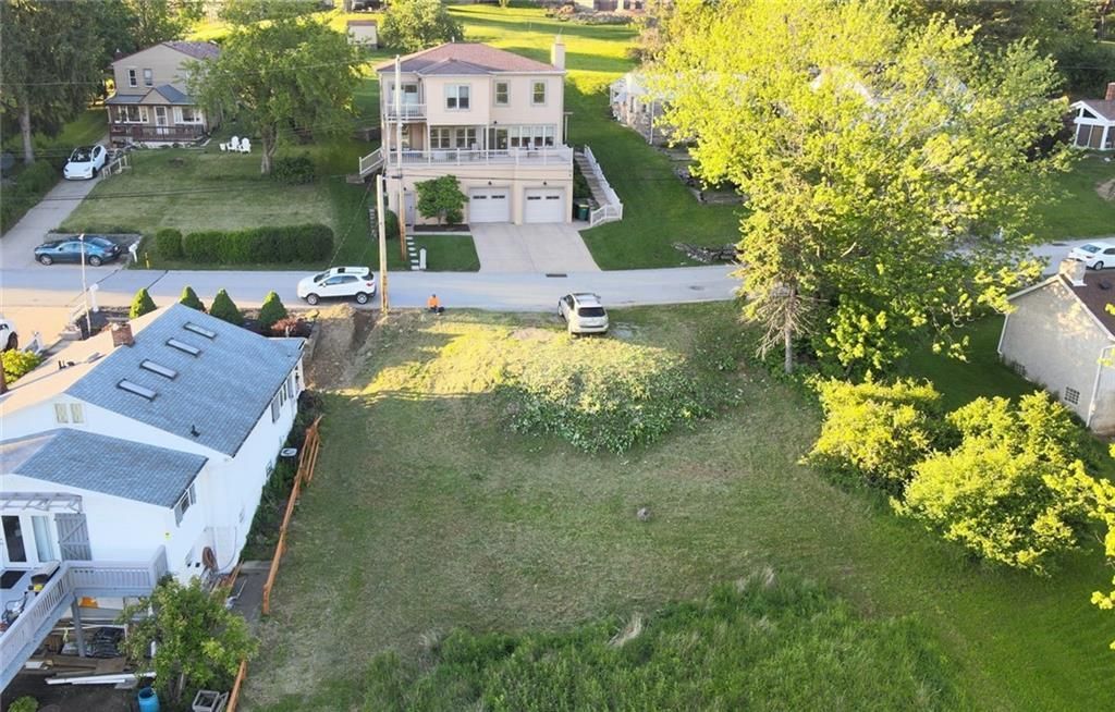 758 Parkview Blvd — photo 1