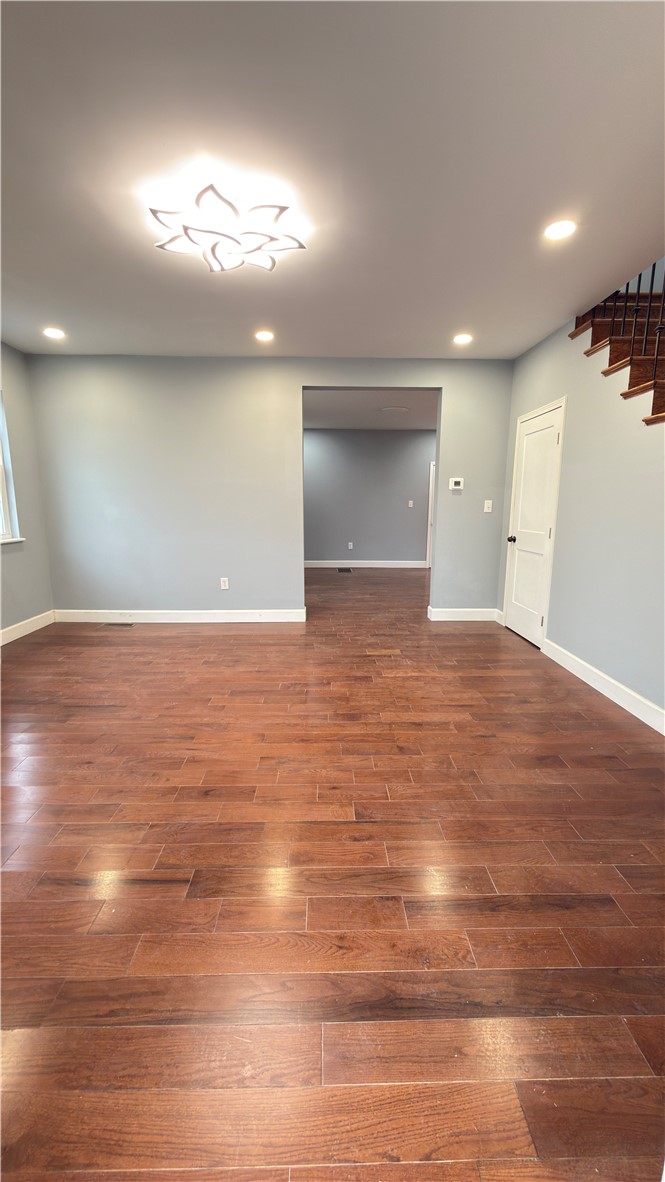 898 Speyer Ave — photo 4