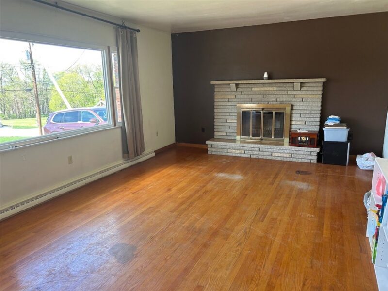 541 Morningstar Dr — photo 3