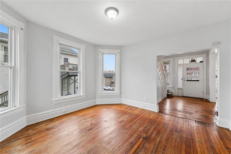 512 Sidney St — photo 7