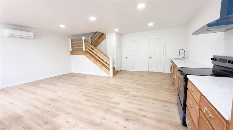 116 Briarwood Dr — photo 2