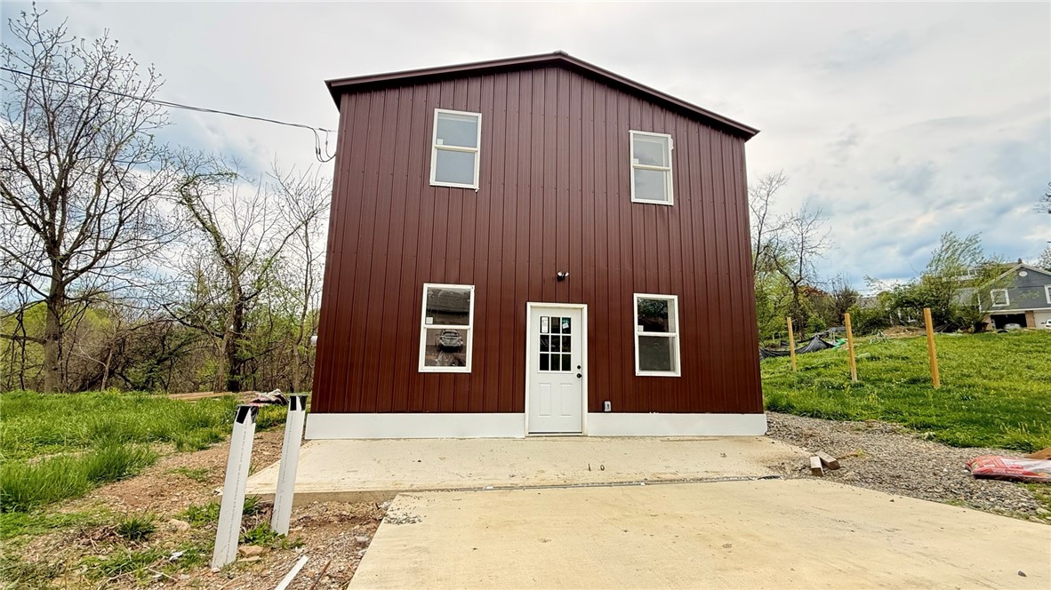 118 Briarwood Dr — photo 1