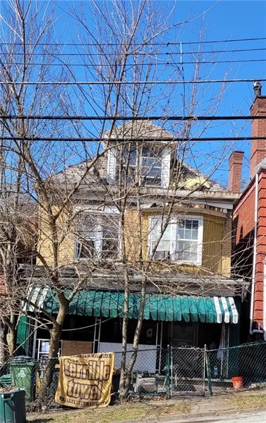 1317 Center St — photo 1