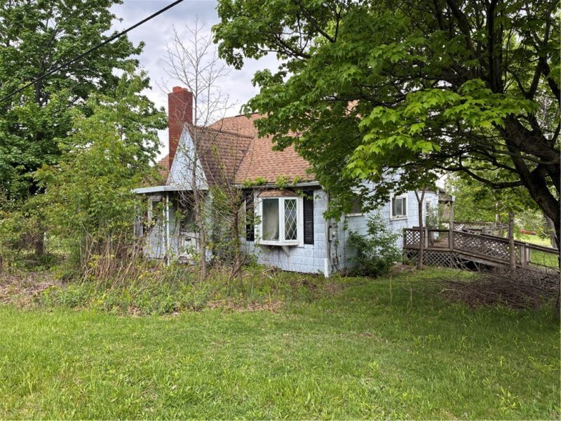 105 Lentz Rd — photo 3