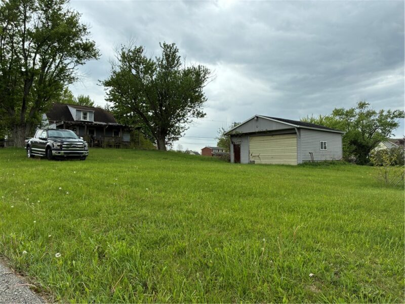 105 Lentz Rd — photo 8