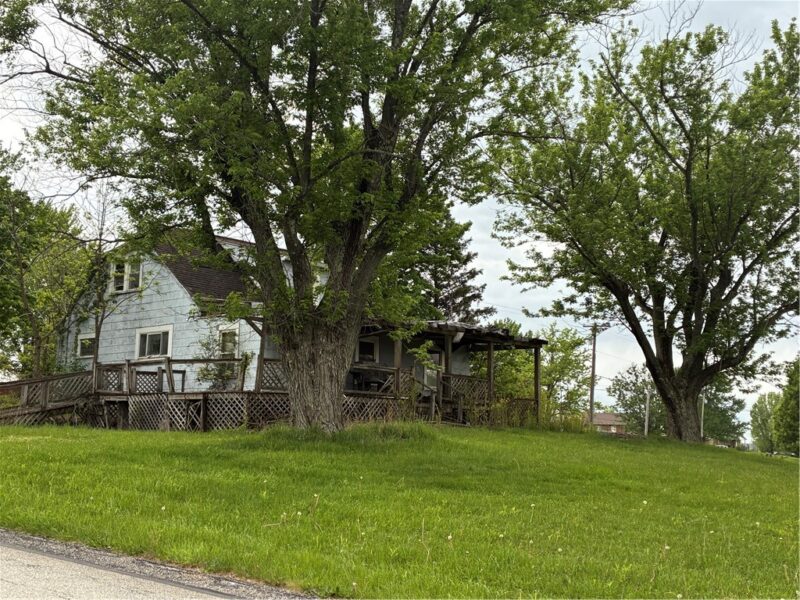105 Lentz Rd — photo 2