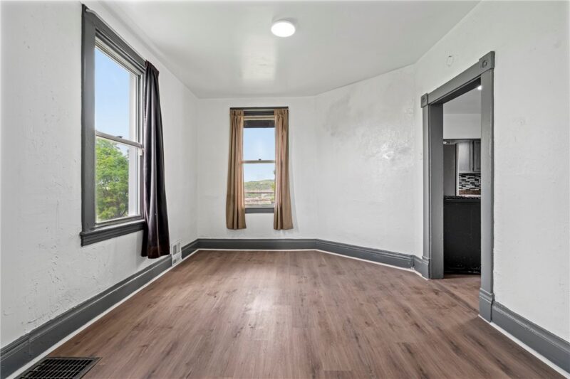 519 Wilson Avenue — photo 6