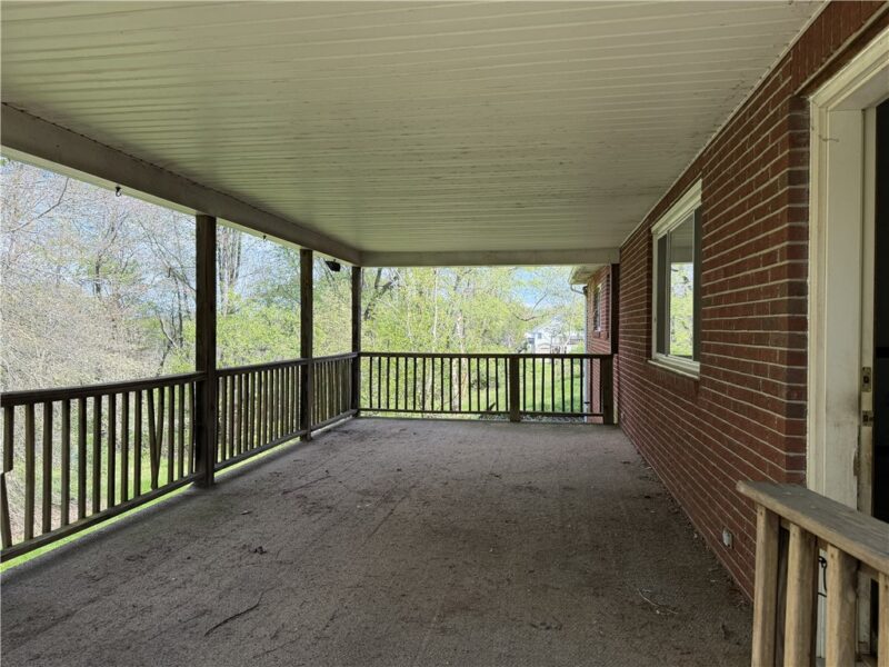106 COUNTRY LANE — photo 4