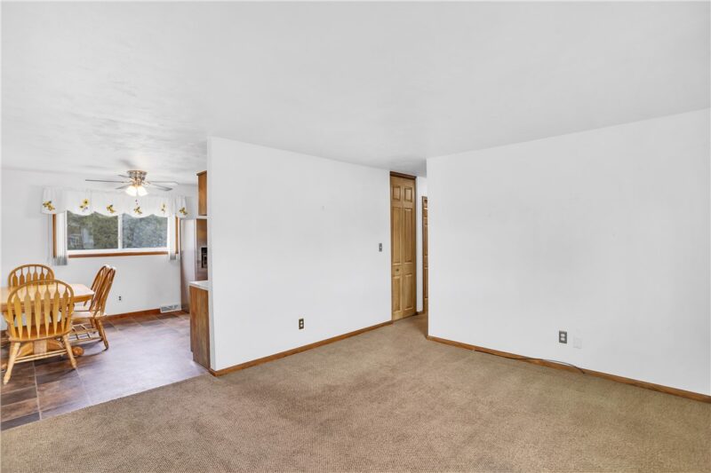 217 Eleanor Drive — photo 7