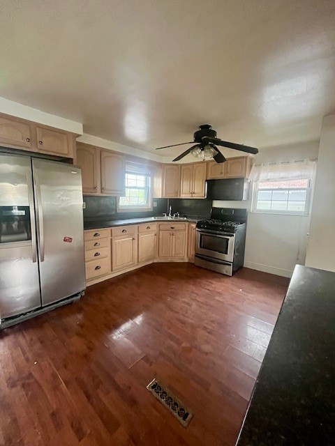 840 Dunster — photo 6