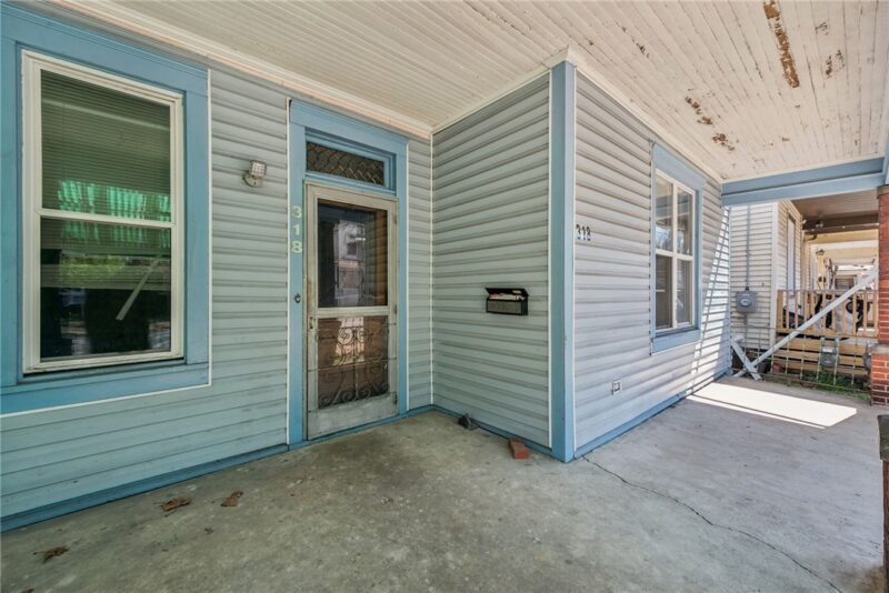 318 WASHINGTON AVE — photo 2