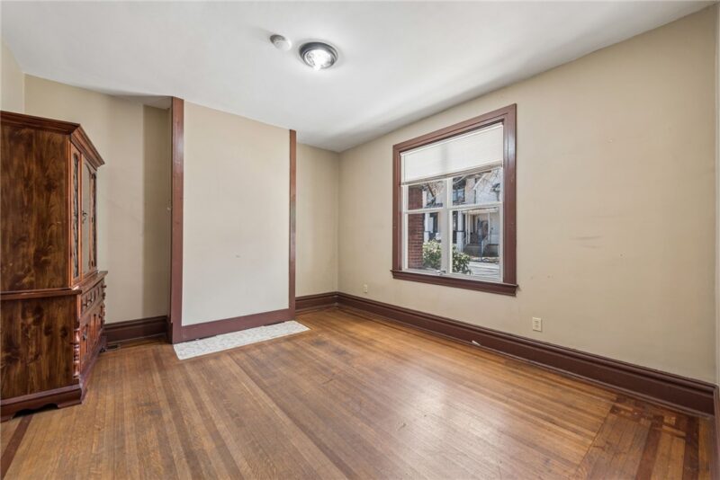 318 WASHINGTON AVE — photo 4