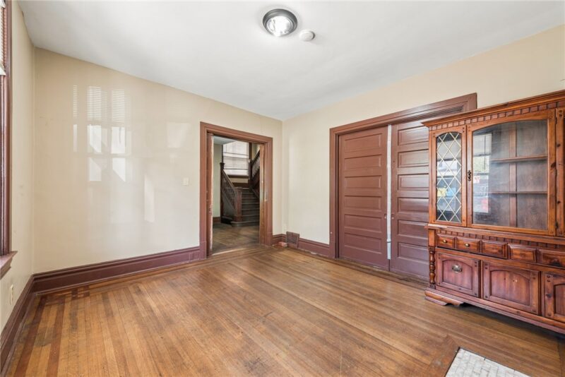 318 WASHINGTON AVE — photo 5