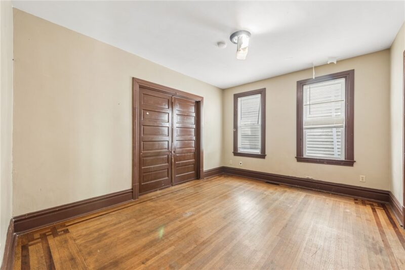 318 WASHINGTON AVE — photo 6