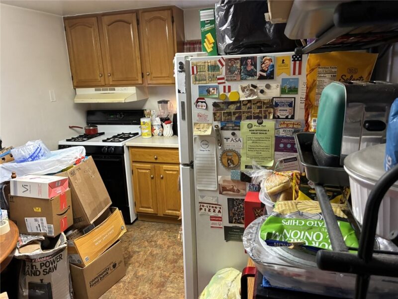 719 Memory Ln — photo 8