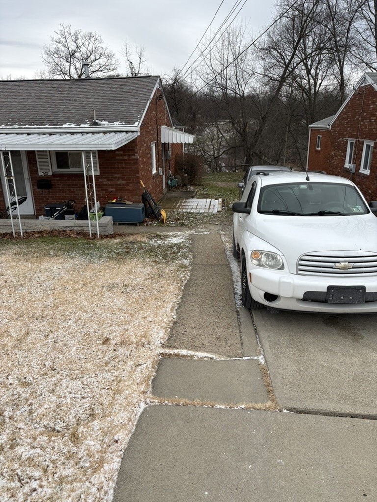 745 Memory Ln — photo 2