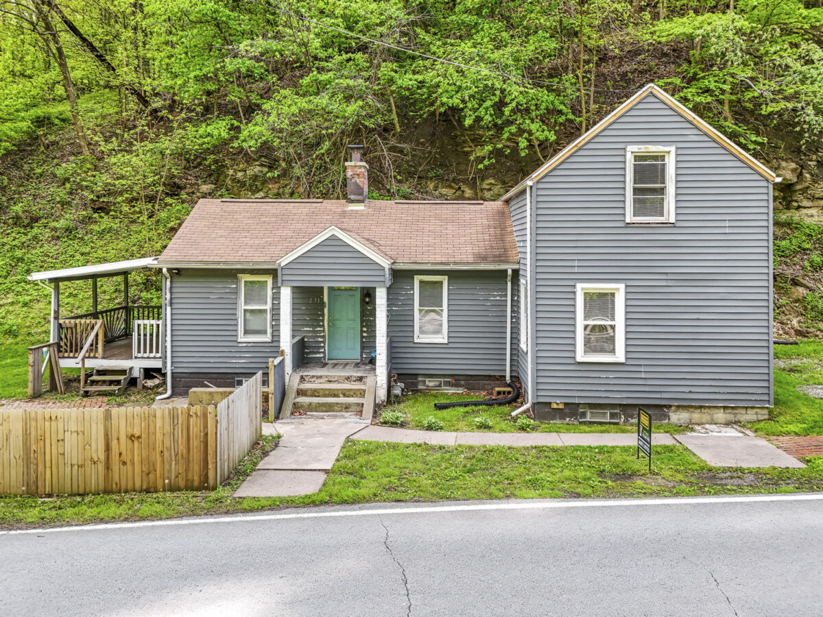 231 Coal Valley Rd — photo 1