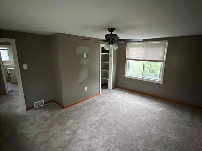 907 Woodlawn Ave — photo 8
