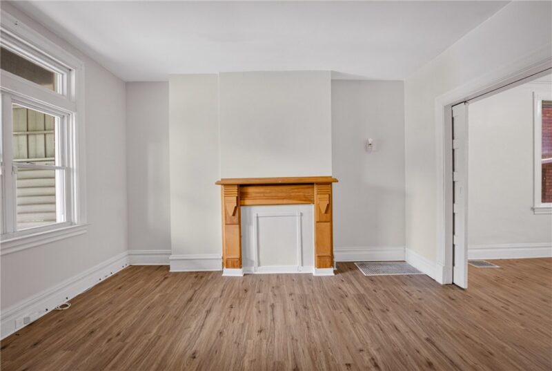 5404 Black St — photo 6