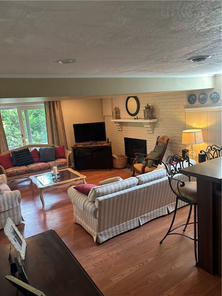 1125 MILLIRON ST — photo 4