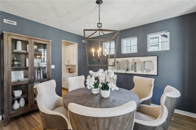 430 Barons Court — photo 5