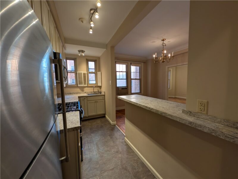 144 N Dithridge St 403 — photo 6