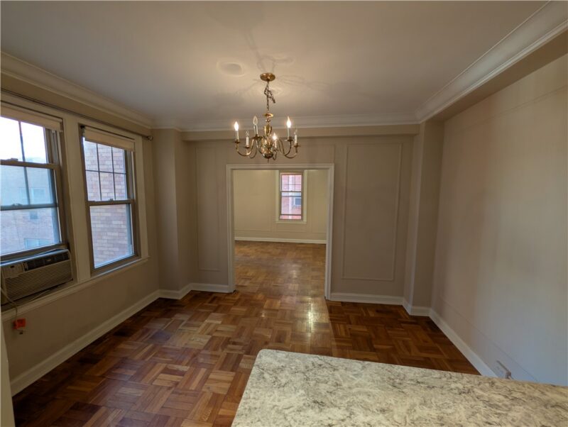 144 N Dithridge St 403 — photo 8