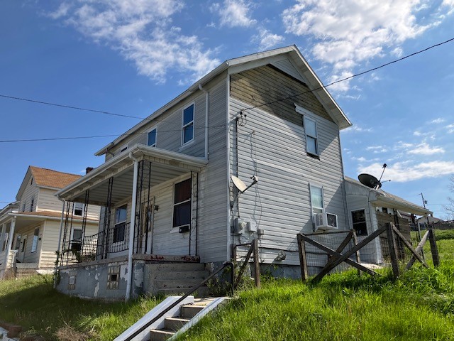 843 Orchard Street — photo 2