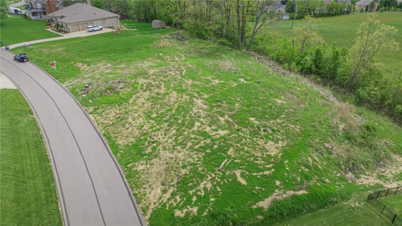 55 Ridgewood Dr — photo 2