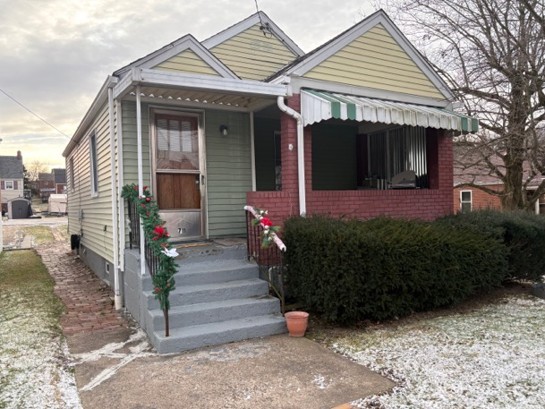 711 Archer St — photo 1