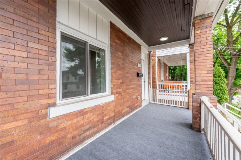 73 Pasadena St — photo 3