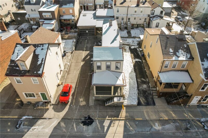 327-329 Ella St — photo 4