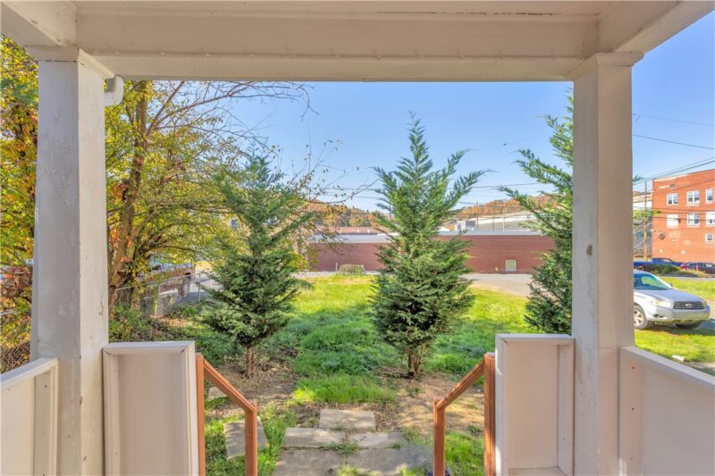 563 Coleman Ave — photo 6