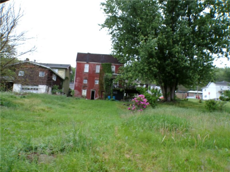 207-209 N 2nd St — photo 5