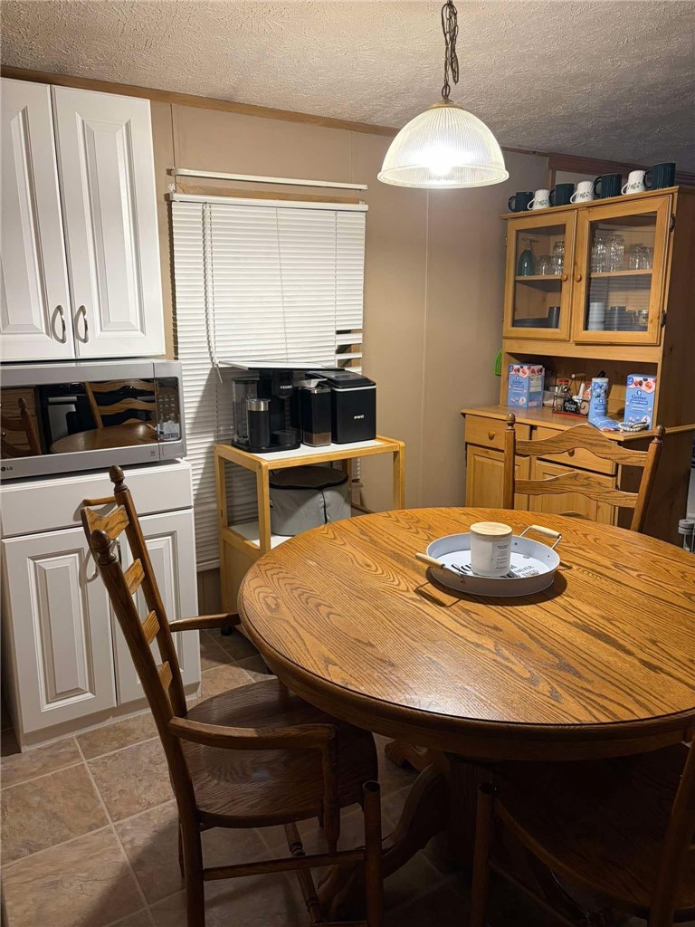 207 Corvi Street — photo 4