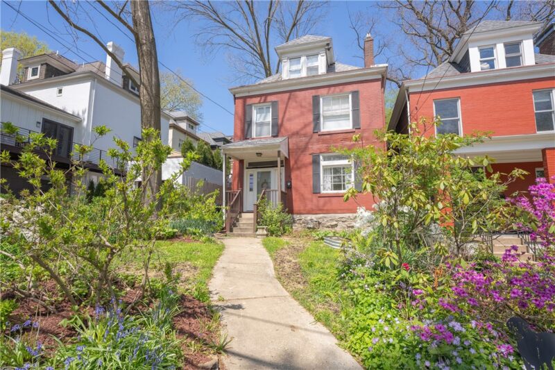 184 W Hutchinson Ave — photo 2