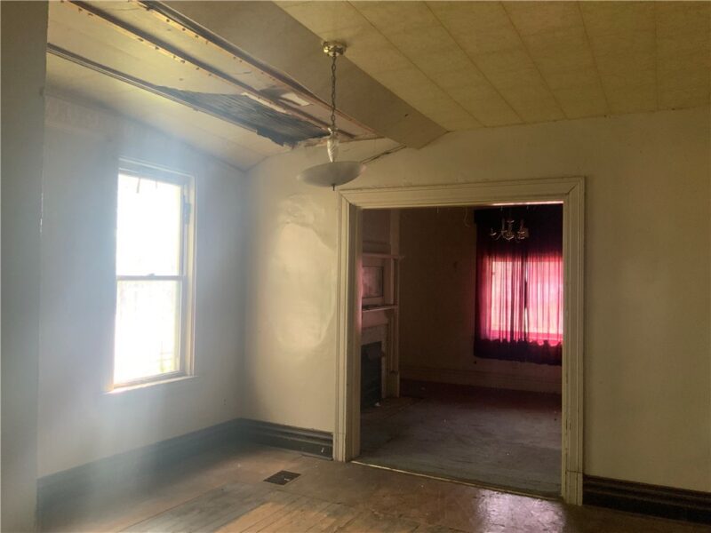 1102 Swissvale Ave — photo 6