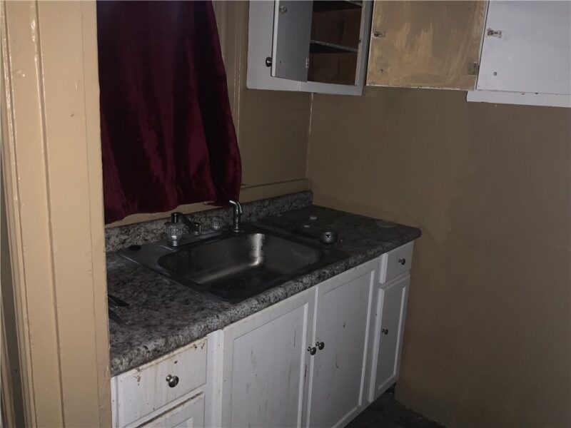 1102 Swissvale Ave — photo 7