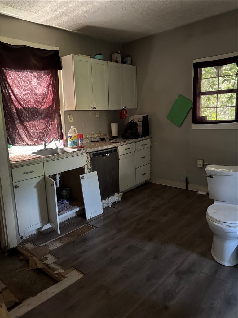 22 Sprague Street — photo 6